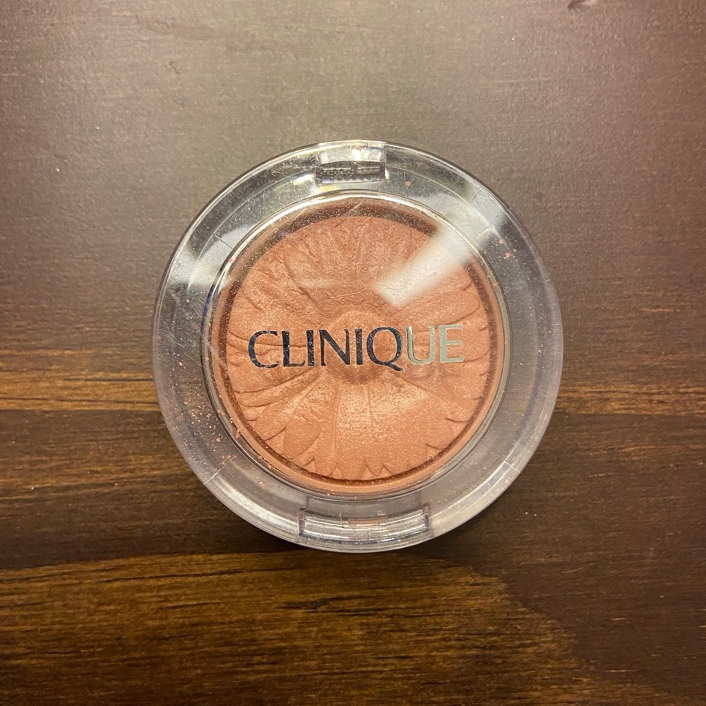 CLINIQUE. bush. 05 NUDE POP